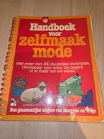 Handboek voor zelfmaakmode - Margriet en Knip, Ophalen of Verzenden, Zo goed als nieuw, Breien en Haken