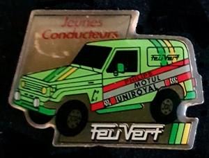 Feu Vert 4x4 pin, Verzamelen, Verzenden, Nieuw, Transport, Speldje of Pin
