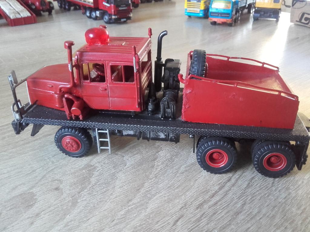 Faun zwaartransport trekker ZON models., Hobby en Vrije tijd, Modelauto's | 1:50, Ophalen of Verzenden, Gebruikt, Bus of Vrachtwagen