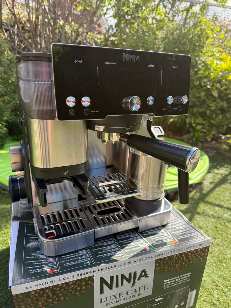 Nauwelijks gebruikt Ninja Luxe Café  Espresso - ES501EU, Espresso apparaat, 10 kopjes of meer, Zo goed als nieuw, Afneembaar waterreservoir