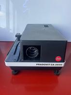 Leitz Diaprojector met opberglaadjes en accessoires., Hobby en Vrije tijd, Ophalen of Verzenden, Gebruikt