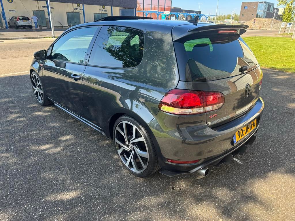 Volkswagen Golf 2.0 GTI 155KW DSG 2009 Grijs, Auto's, Volkswagen, Zwart, 4 cilinders, 1314 kg, 211 pk