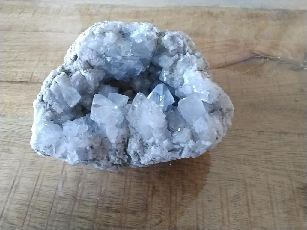 Celestien Geode - 1547 gram - Prachtige Blauwe Kristallen, Verzamelen, Ophalen of Verzenden