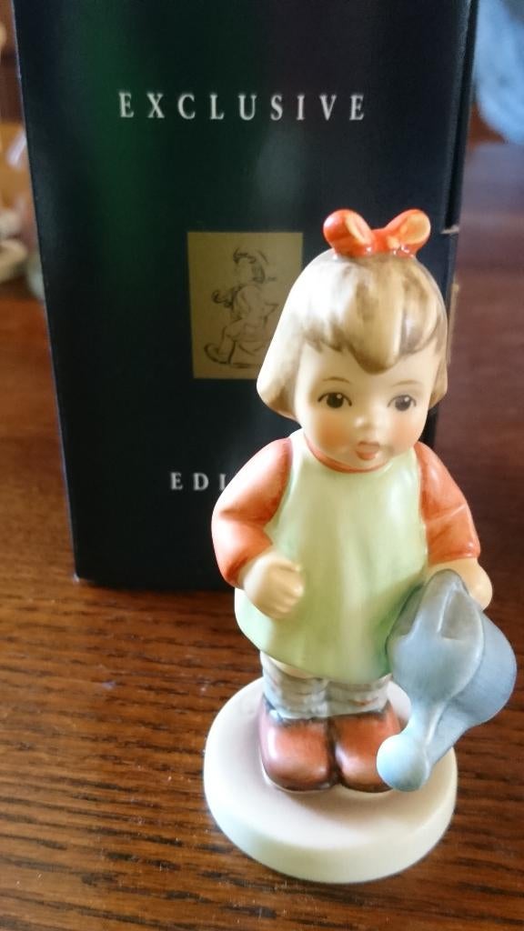 Hummel meisje met gieter (Hum 729), Ophalen of Verzenden, Zo goed als nieuw, Hummel