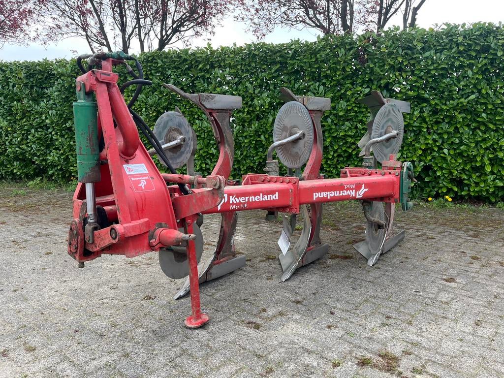 Kverneland 3 schaar ploeg, Ophalen, Grondbewerking