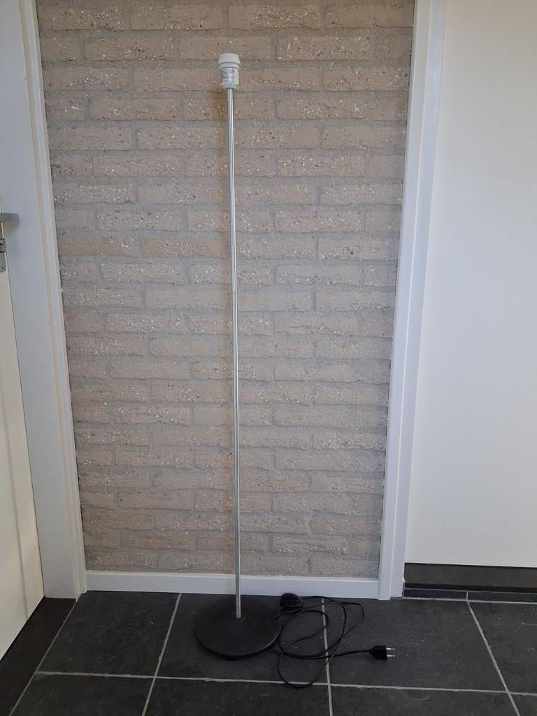 Knappa Tulpan vloerlamp zonder kap, Ophalen, 150 tot 200 cm