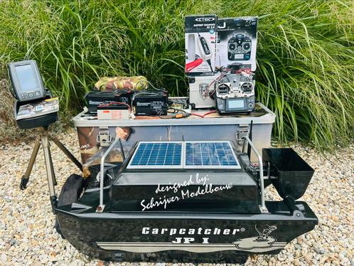 CarpCatcher JP1 voerboot – Futaba 8J + Toslon TF640 + accu’s, Watersport en Boten, Hengelsport | Karpervissen, Gebruikt, Complete set