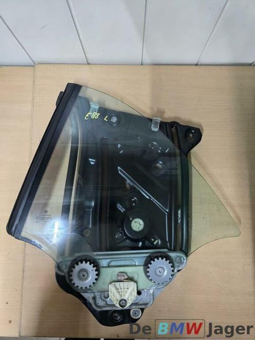 Zijruit linksachter BMW 1-serie Cabrio E88 51377165591, Auto-onderdelen, Ruiten en Toebehoren, BMW, Gebruikt, Ophalen of Verzenden
