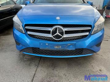 MERCEDES A KLASSE W176 blauw 162 voorbumper 2012-2018 beschikbaar voor biedingen