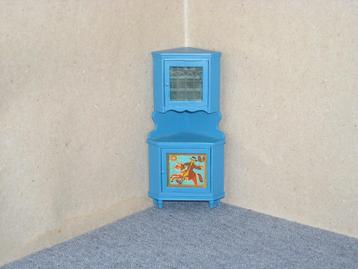 Lundby hoekkast met vitrine beschikbaar voor biedingen