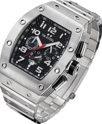 TW Steel CEO Tonneau Watch CE2005 beschikbaar voor biedingen