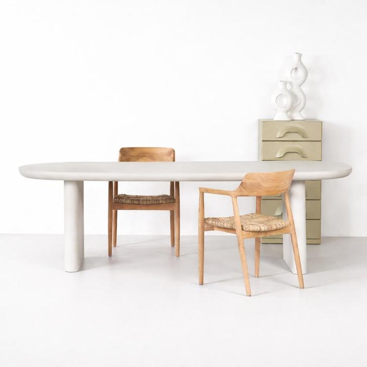 Beton cire tafel deens ovaal 200cm beige, Huis en Inrichting, Tafels | Eettafels, Nieuw, 200 cm of meer, Ovaal, Ophalen of Verzenden