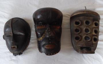 3 afrikaanse maskers beschikbaar voor biedingen