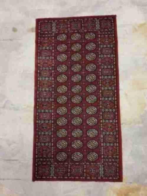 Vintage tapijtje perzisch patroon dieprood 138/71, Antiek en Kunst, Antiek | Kleden en Textiel, Ophalen of Verzenden