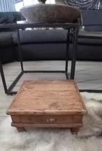 Stoer en sober bajot tafeltje 30x30, Huis en Inrichting, Ophalen, Zo goed als nieuw