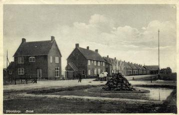 Slootdorp. Brink - fontein - ongelopen beschikbaar voor biedingen