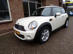 Mini Mini 1.6 Cooper Airco / Stoelverwarming, Auto's, Mini, Voorwielaandrijving, Euro 5, Stof, Zwart