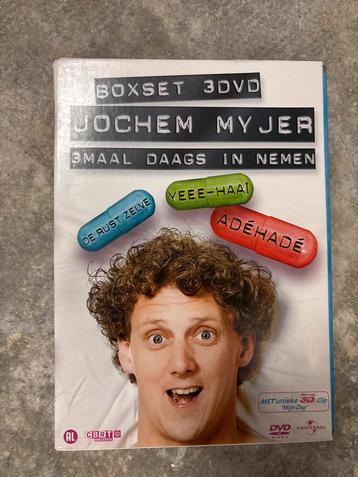 Jochem Myjer - 3 Maal Daags In Nemen Boxset beschikbaar voor biedingen