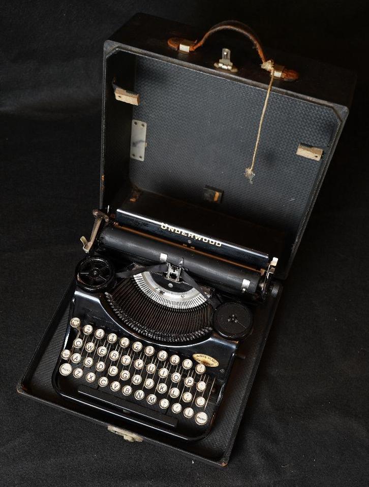 Opa's Underwood typemachine in werkende staat!, Diversen, Typemachines, Gebruikt, Ophalen