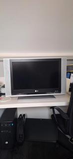 LG 26 inch LCD TV - Mooi Design, Ophalen, Gebruikt, 50 Hz, 40 tot 60 cm