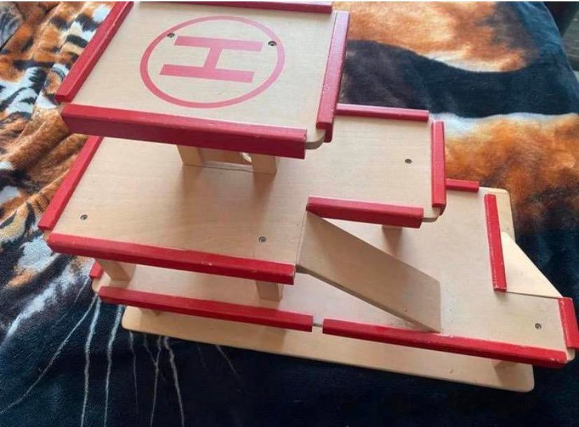Houten autogarage, Kinderen en Baby's, Speelgoed | Houten speelgoed, Ophalen, Gebruikt