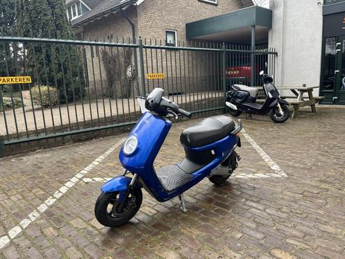 NIU MQI+ Sport | Snor | 2021 | kapschade, Fietsen en Brommers, Scooters | Overige merken, Gebruikt, Elektrisch, Ophalen of Verzenden