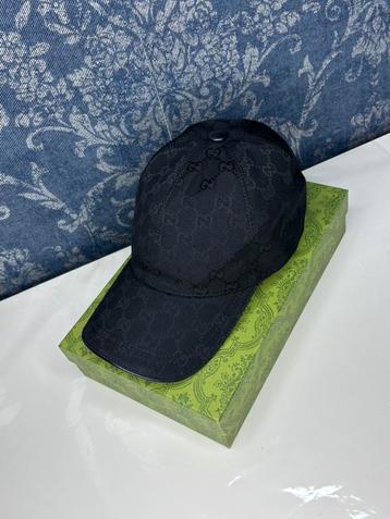 GUCCI pet zwart beschikbaar voor biedingen
