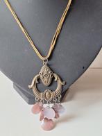 Ketting met parelmoer bedeltjes, Overige materialen, Beige, Ophalen of Verzenden, Gebruikt