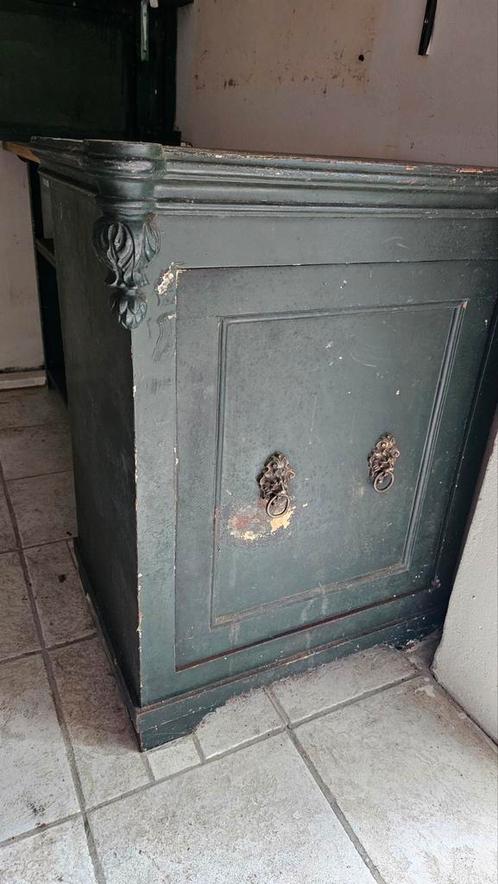 Antieke kluis/brandkast met uniek slot, Huis en Inrichting, Brandblussers en Brandkasten, Ophalen