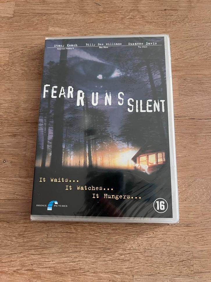 Fear Runs Silent DVD - Nieuw in verpakking! ️♈️, Cd's en Dvd's, Dvd's | Thrillers en Misdaad, Nieuw in verpakking, Actiethriller