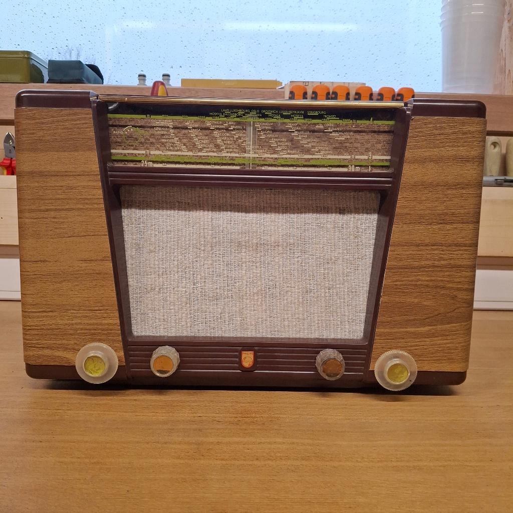 Philips BX400A, Audio, Tv en Foto, Radio's, Ophalen of Verzenden, Refurbished, Radio