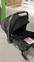 Showmodel Nuna Pipa Urbn caviar., Zijbescherming, Zo goed als nieuw, Isofix, 0 t/m 13 kg