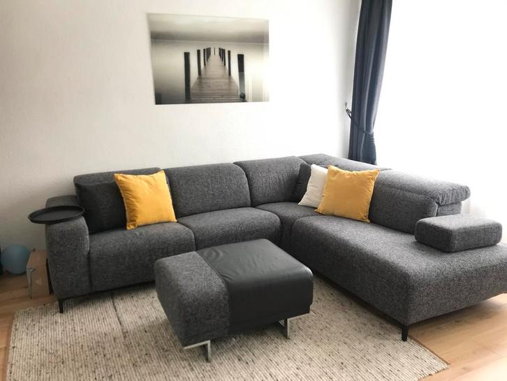 Bankstel met Hocker en Kussens, Huis en Inrichting, Banken | Bankstellen, Gebruikt, Rechte bank, Vierpersoons of meer, 250 tot 300 cm