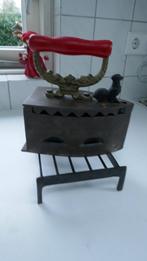 Heel ouderwets strijkbout op kolen, Ophalen of Verzenden