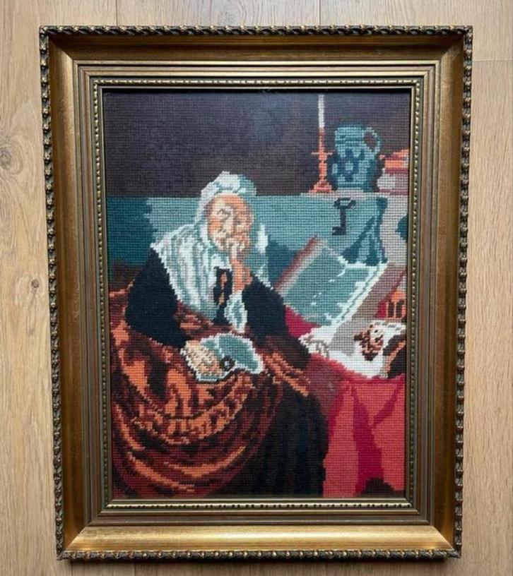 Grote goudkleurige lijst met borduurwerk achter glas, Antiek en Kunst, Kunst | Schilderijen | Klassiek, Ophalen of Verzenden