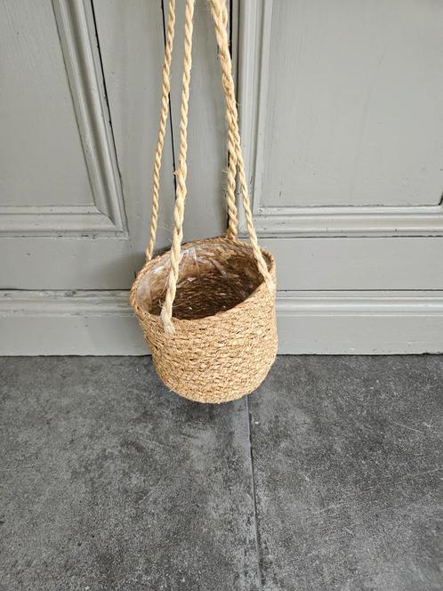 Rieten hangmand voor plant, Tuin en Terras, Bloembakken en Plantenbakken, Zo goed als nieuw, Overige materialen, Binnen, Balkon