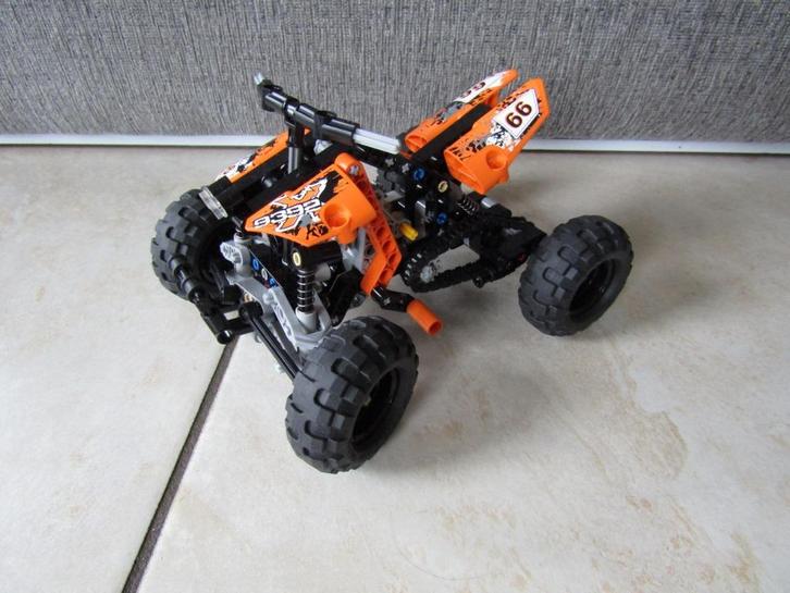 Lego Technic – 9392 Quad, Kinderen en Baby's, Speelgoed | Duplo en Lego, Zo goed als nieuw, Lego, Complete set, Ophalen of Verzenden