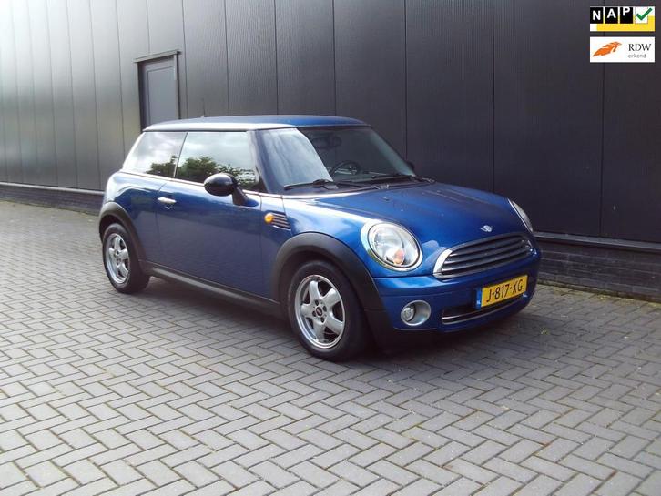Mini Mini 1.4 One AUTOMAAT / 138.000 K.M/ AANBIEDING, Auto's, Mini, Bedrijf, Te koop, One, ABS, Airbags, Airconditioning, Centrale vergrendeling