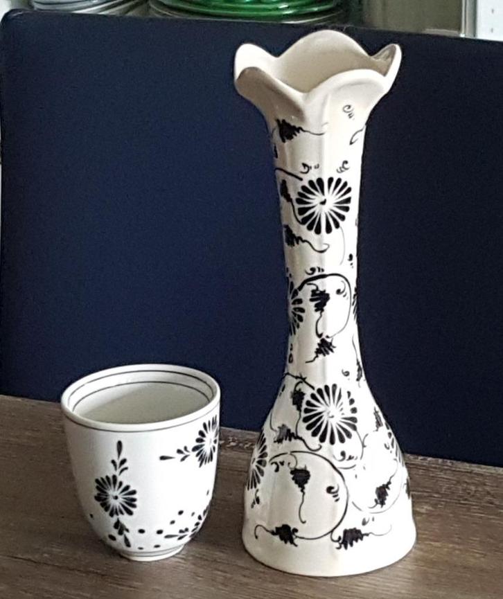 Vietnam vaasje en mok, Huis en Inrichting, Woonaccessoires | Vazen, Gebruikt, Overige kleuren, Minder dan 50 cm, Aardewerk of Porselein