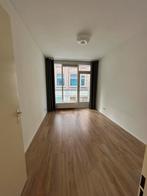 Laminaat 75m2 brede plank v-groef, Ophalen, 50 tot 150 cm, Zo goed als nieuw, 10 m² of meer