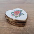 Vintage pillendoosje in de vorm van een hartje, Antiek en Kunst, Curiosa en Brocante, Ophalen of Verzenden