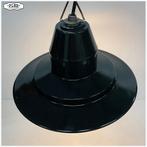 Nieuwe hanglamp Lamp Ook voor buiten. 2 op voorraad, Nieuw, Ophalen of Verzenden, Glas, Nb