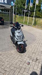 piaggio zip 4t2v, Fietsen en Brommers, Ophalen of Verzenden, Zo goed als nieuw, Zip