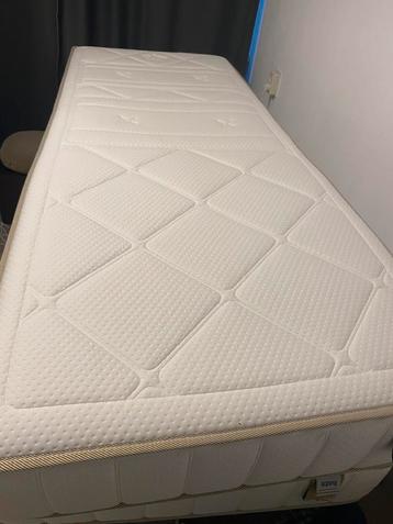 Auping matrasen vivo 2x80x200 cm beschikbaar voor biedingen