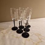 6 Champagne glazen met zwarte voet, Ophalen, Zo goed als nieuw, Overige typen
