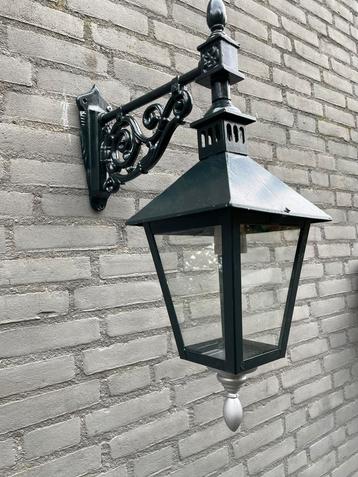 Buitenlamp beschikbaar voor biedingen