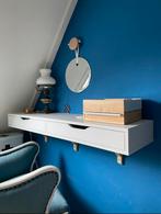 EKBY ALEX Ikea ladekast wit + eiken plankenhouders, Ophalen, Zo goed als nieuw, Bureau