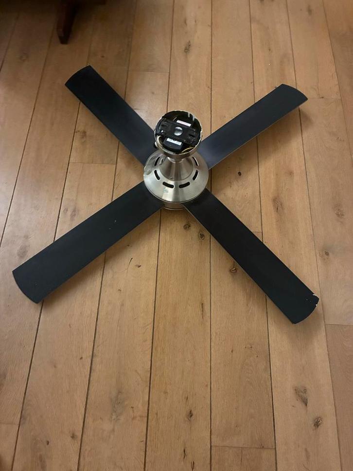 Plafondventilator met afstandsbediening - Omkeerbare bladen, Witgoed en Apparatuur, Ventilatoren, Gebruikt, Plafondventilator