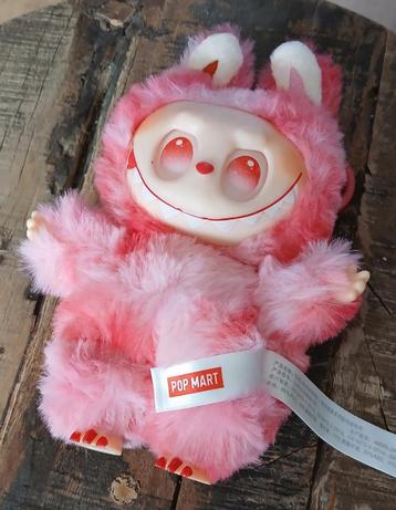 Labubu Popmart V3 The Monsters Big Into Energy LOVE beschikbaar voor biedingen