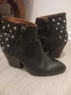 Enkellaarsjes zwart leer studs maat 40, Kleding | Dames, Ophalen of Verzenden, Zo goed als nieuw, Zwart